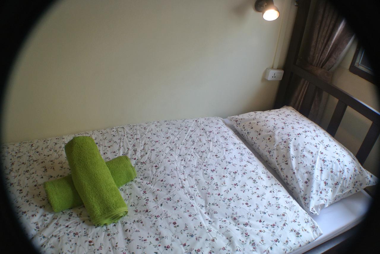 On Nut Hostel Ban Khlong Nang Li Exterior foto